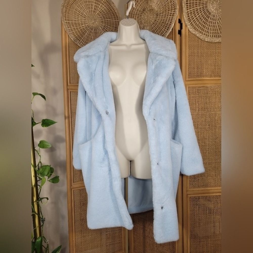 Plush Faux Fur W/M pale Blue large lapel Snap Front Vine & Valley coat LN - Picture 3 of 15